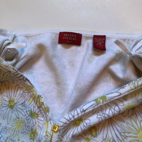 Valerie Stevens, White Daisy,  Cardigan Sweater, White, Yellow & Green, Size PM - Picture 5 of 7